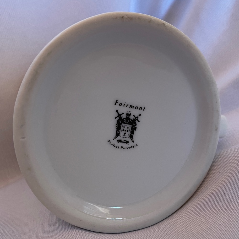 Vintage Fairmont Perfect Porcelain Mugs - Picture 8 of 8